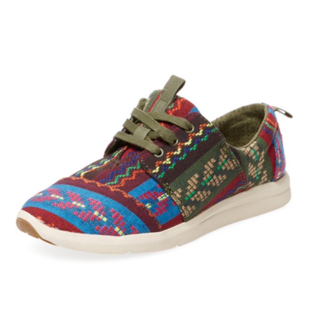 TOMS Low Top Sneaker
